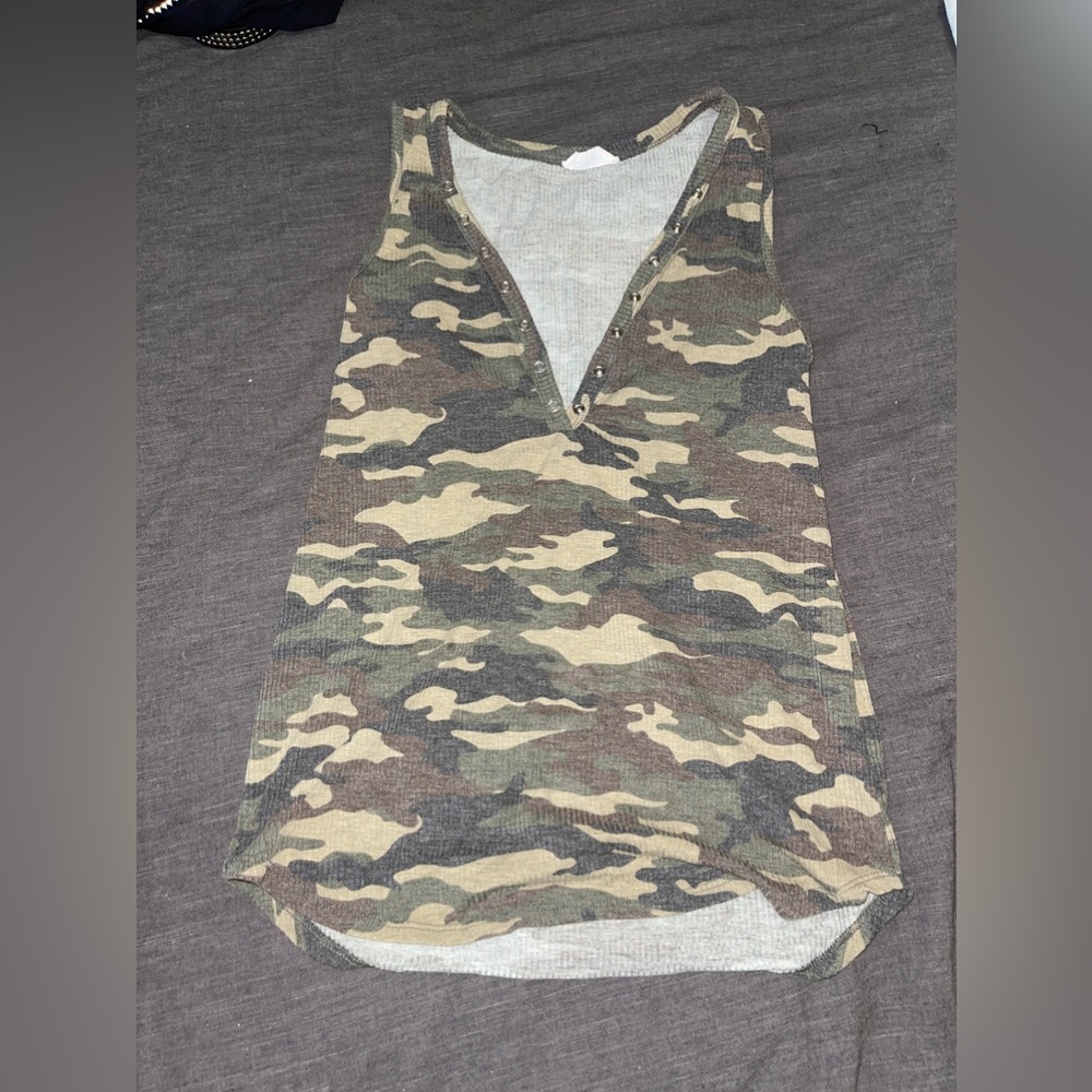 Closet Candy Boutique Tops